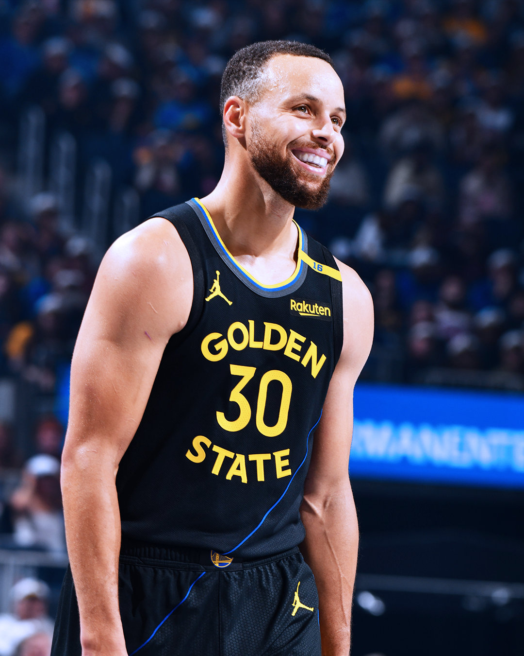 Ning迎来七赛季出色发挥，法国队观众热烈欢呼！