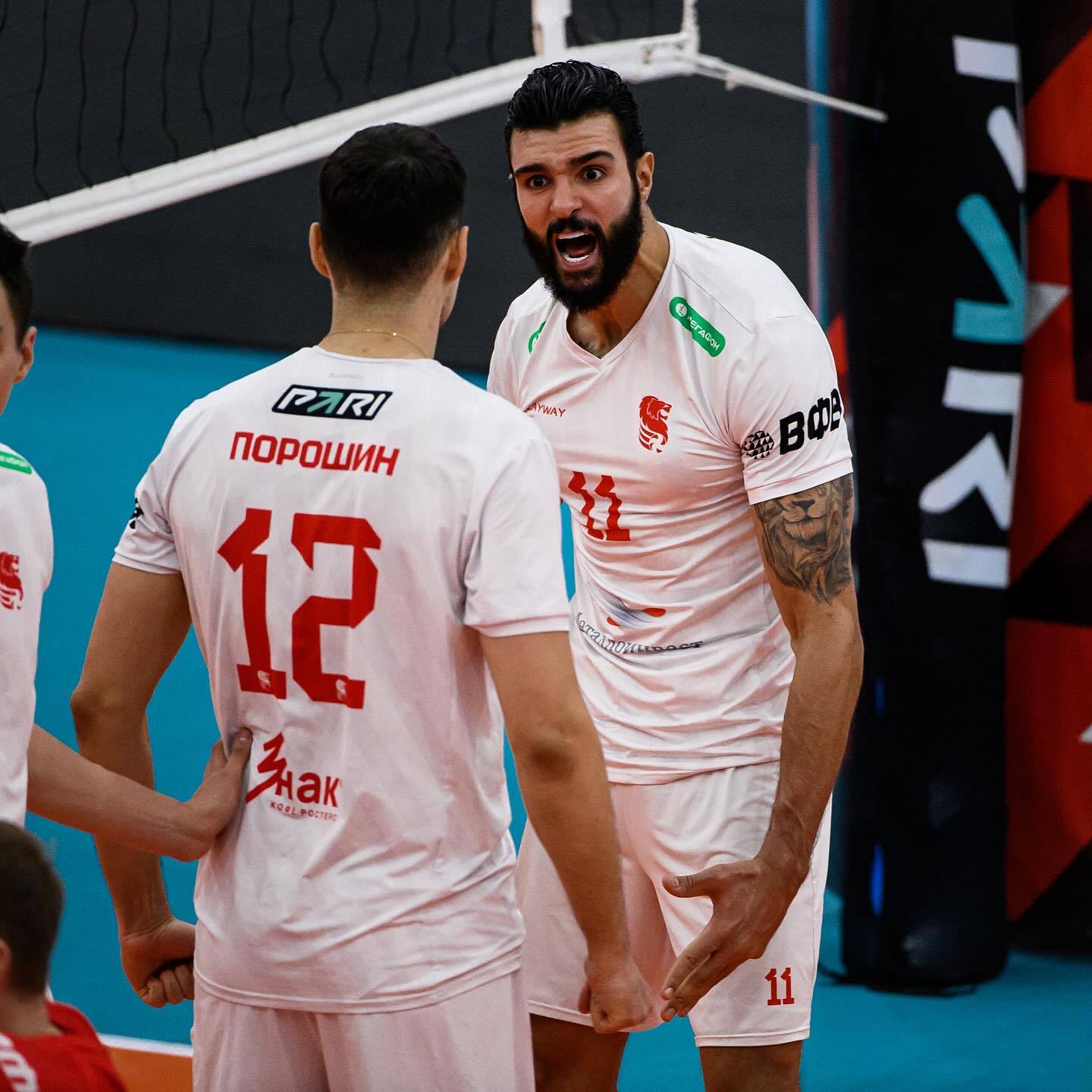 爱游戏平台-包含欧超杯转会期再迎强敌，俄克拉荷马雷霆绝杀压哨，主帅态度——气氛紧张，阵容厚度经受考验的词条-爱游戏平台